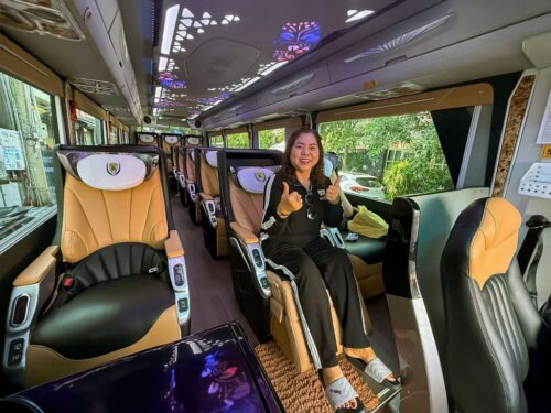 Lợi ích vượt trội khi thuê xe limousine 19 chỗ tour miền Tây của thuexehuydat.com